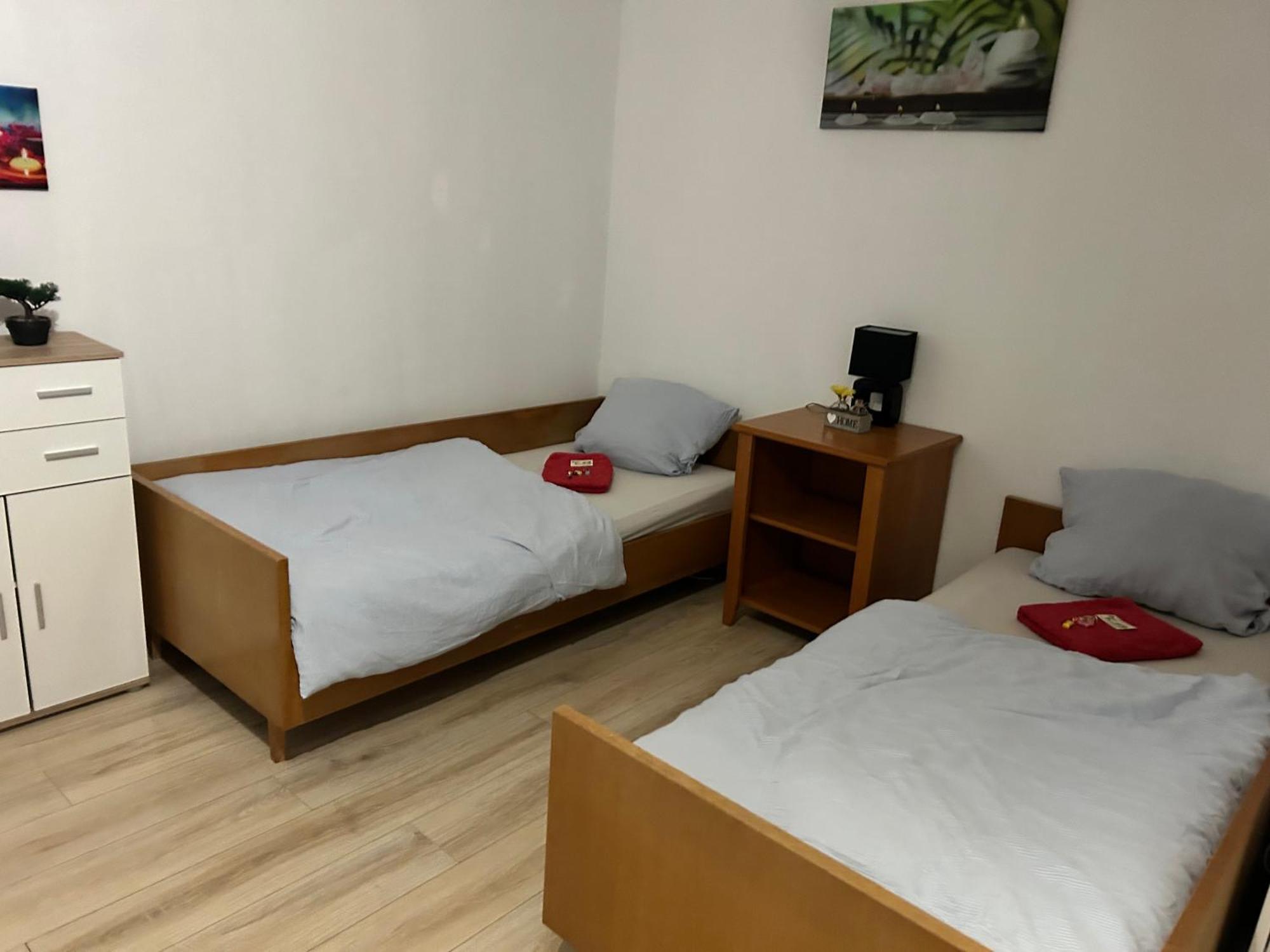 2-5 Bettzimmer Креглинген Екстериор снимка